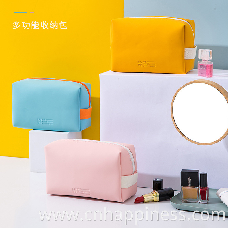 2022 Travel PU leather Toiletry Makeup Beauty Bag Custom printed Zipper Vinyl Waterproof Beach Zipper Cosmetic Bag or Pouches